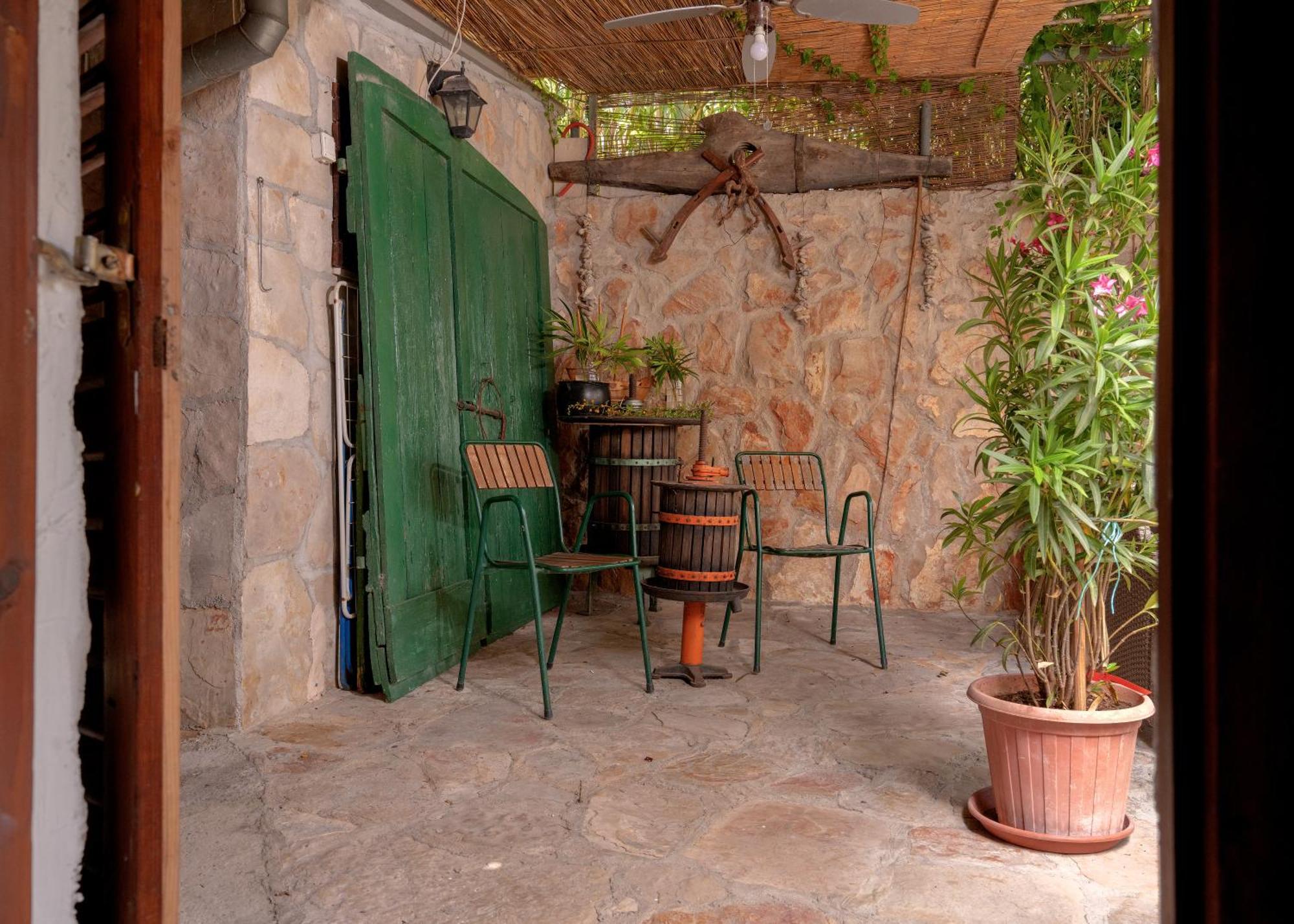 Holiday Home Skala With Hot Tub & Kala With Terrace Pitve Εξωτερικό φωτογραφία